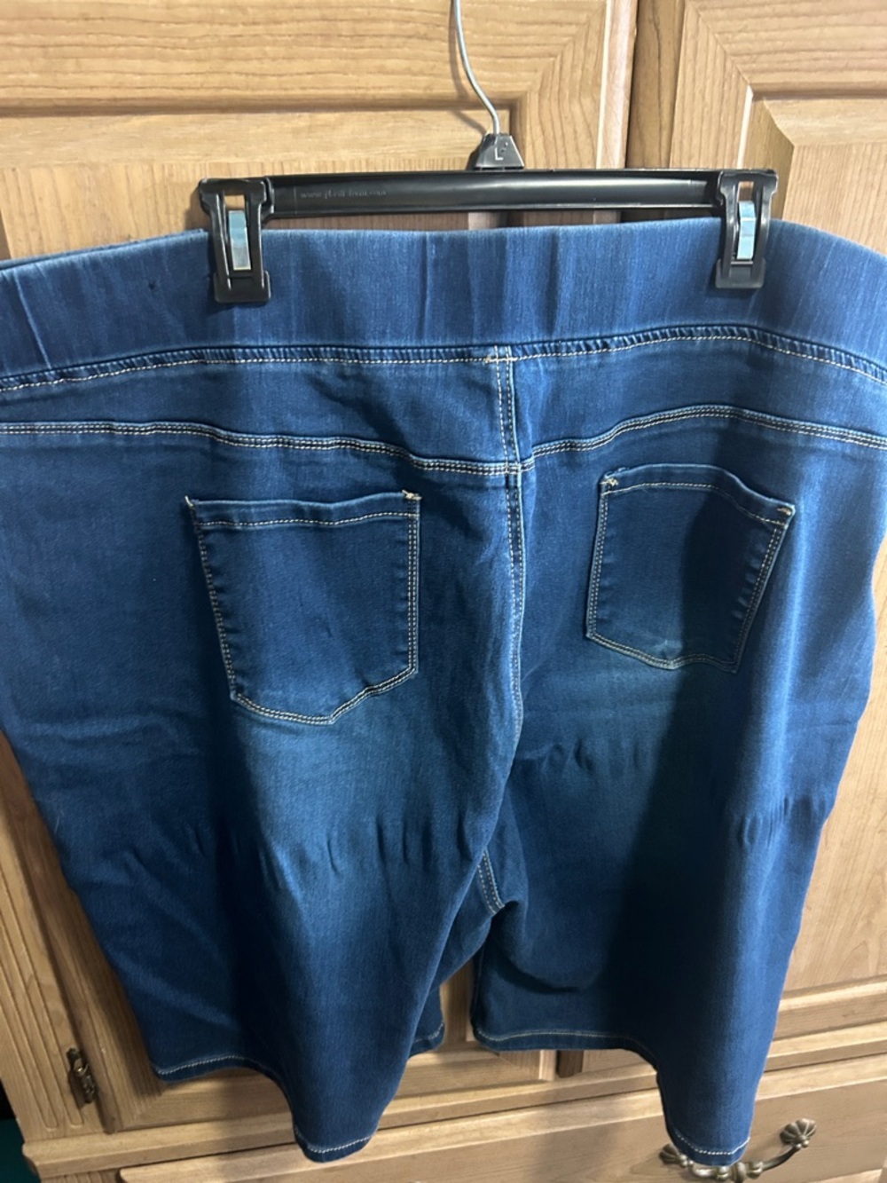 Shorts - Picture 3 of 4